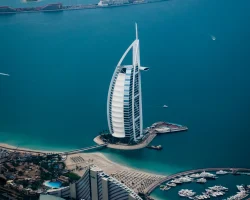 JLT